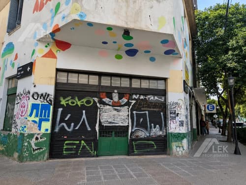Local en alquiler abasto sotano y oficina sin expensas