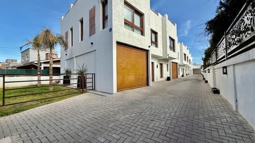Trimex 2 dormitorios 2 banos cochera pileta y terraza propia b santa rita carlos paz