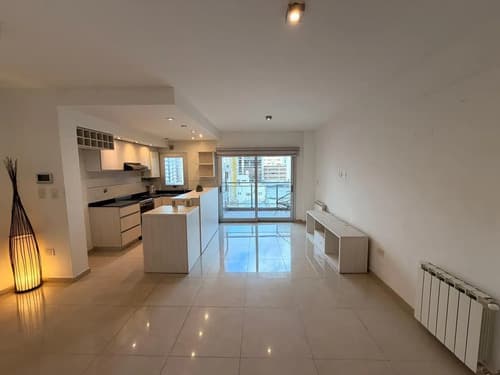 Venta departamento 2 ambientes con balcon y parrilla propia centro mar del plata en Mar del Plata