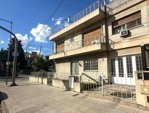 Casa venta 5 ambientes villa lugano