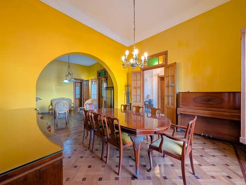 Venta casa de 3 dormitorios con quincho y terraza barrio abasto rosario