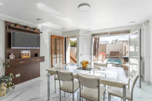 Venta casa 6 amb piletajardincocheras