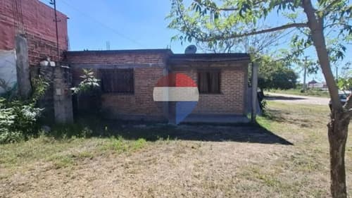 Venta de casa a refacionar b balcon 3 ambientes