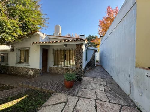 Casa con gas natural en santa rosa de calamuchita b loma hermosa cod 1216