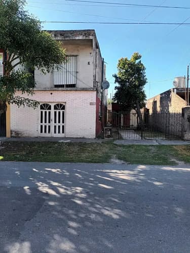 Casa en venta en berazategui gba zona sur argentina en GBA Sur — foto 1