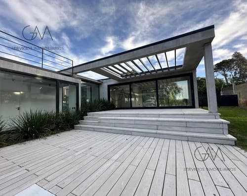 Casa en alquiler rumenco joven en Mar del Plata
