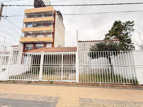 Av eva peron al 6500 alquiler casa uso comercial en rosario barrio belgrano