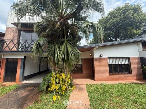 Cf1315 casa en venta 3 dormitorios av santa catalina y lorenzini