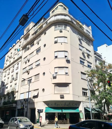 Tucuman al 1600 esquina rodriguez pena piso 5 al frente 84 m2 totales y cubiertos 3 ambientes 2 dormitorios 2 banos living y comedor independientes cocina grande lavadero totalmente reciclado en San Nicolás de los Arroyos — foto 1