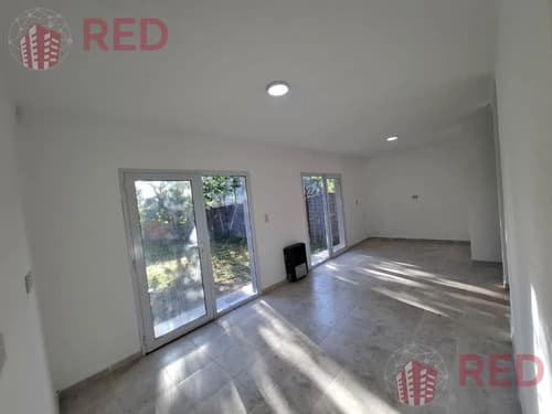 Vende casa 3 dormitorios a estrenar en barrio villa lida plottier