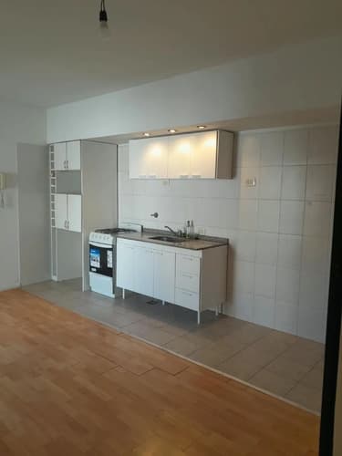 Dueno alquila 2ambientes con dormitorio en suite con vestidor toilette bajas expensas incluyen aysa laundry gym sum buen acceso a medios de transporte y zonas comerciales aire acondicionado en Cariló