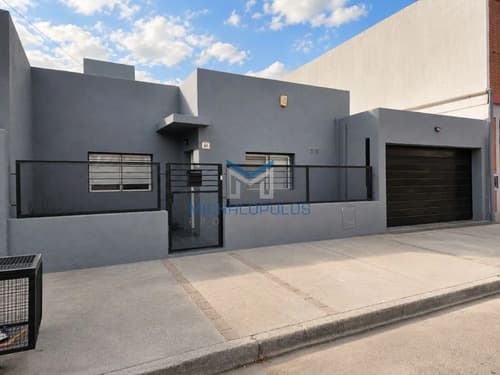 Venta casa 3 dormitorios alta gracia todos los servicios apto credito hipotecario
