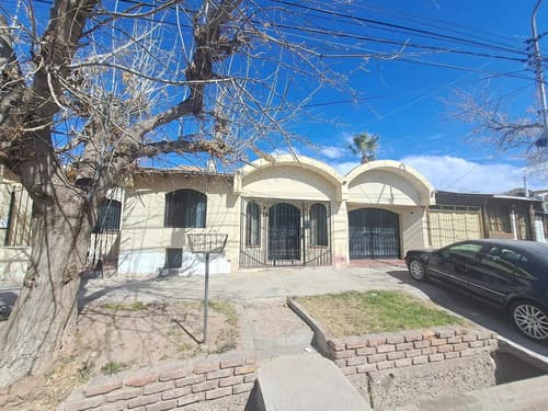 Casa en venta 4 dormitorios 2 banos maipu