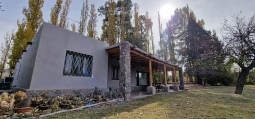 Venta finca 12 has con 2 casas puchuzun calingasta en San Juan — foto 1