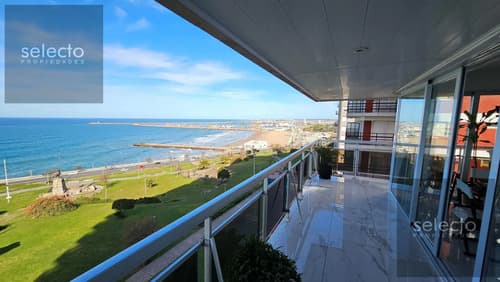 En venta departamento de 4 ambientes con quincho propio vista plena al mar parque san martin en Mar del Plata
