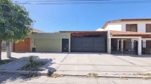 Hermosa propiedad en venta en Rawson — foto 1