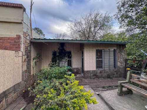Casa 2 dormitorios 2 plantas y jardin parana en Paraná
