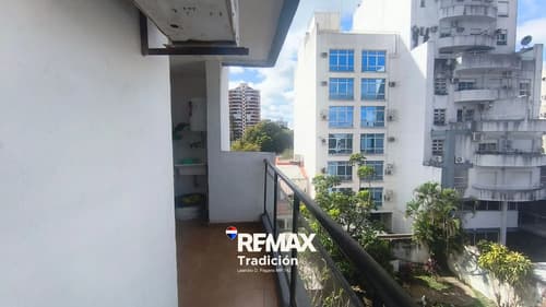 Dpto venta 2 dorm c cochera microcentro