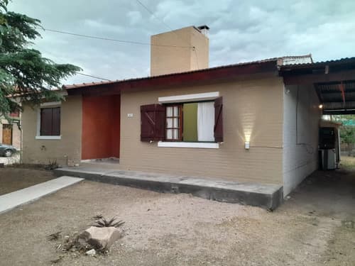 K086mc casa de 1 dormitorio a 400m de la ypf de mina clavero
