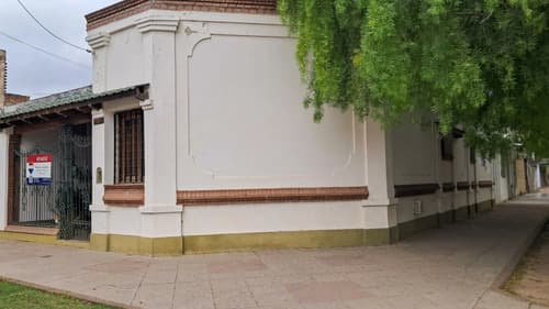 Casa 2 dormitorios calle garay la banda en Santiago del Estero