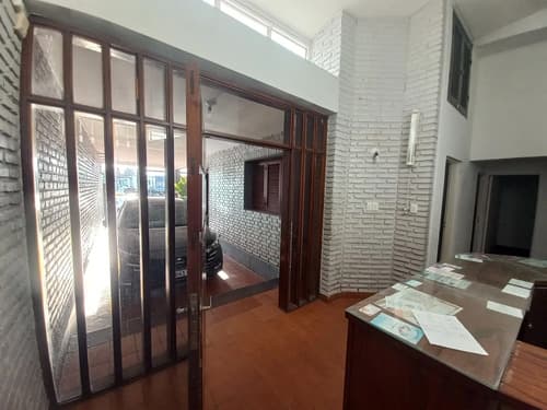 Vendo apta credito hipotecario hermosa casa en dos plantas de 5 dormitorios en ampliacion del barrio kennedy en San Miguel de Tucumán
