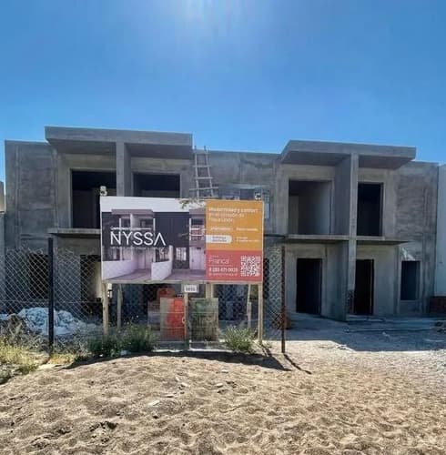 Duplex de diseno 2 dormitorios en venta al pozo complej