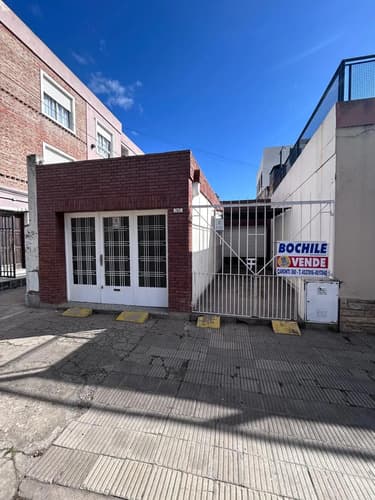 Propiedad en venta con dos frentes salta y 12 de octubre en Salta — foto 1