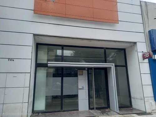 Excelente local comercial zona bancaria