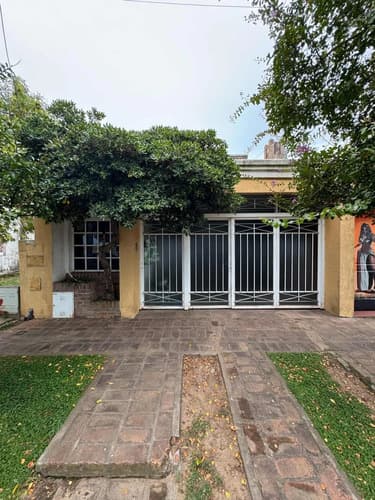 Casa en venta en pergamino con patio en Pergamino — foto 1