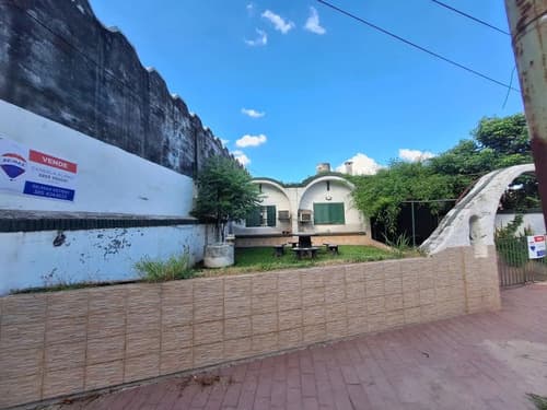 Venta de casa sobre av besares la banda en Santiago del Estero
