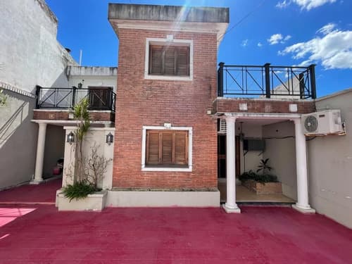 Casa en venta barrio centro 5 dormitorios en Santiago del Estero