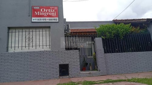 Casa en venta en lomas de zamora gba zona sur argentina en GBA Sur — foto 1
