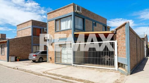 Venta duplex 2 dormitorios con cochera las grutas en San Antonio Oeste — foto 1