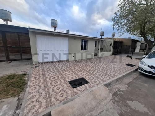 Casa en venta en godoy cruz en Godoy Cruz — foto 1