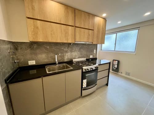 Venta departamento 3 ambientes con dependencia y balcon saliente en el centro de mar del plata en Mar del Plata