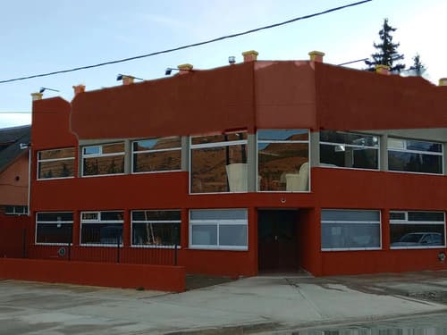 Local comercial y duplex de 2 dormitorios