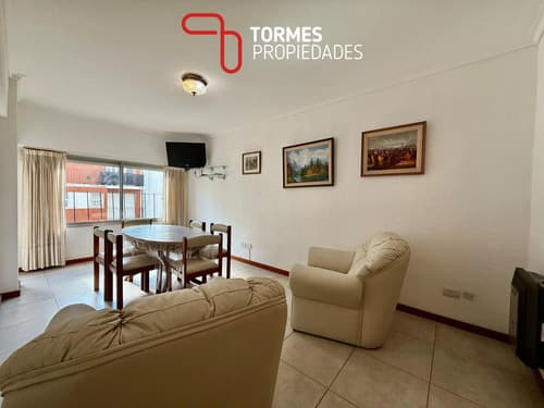 Venta departamento 3 ambientes con balcon sobre vereda de sol plaza colon mar del plata en Mar del Plata
